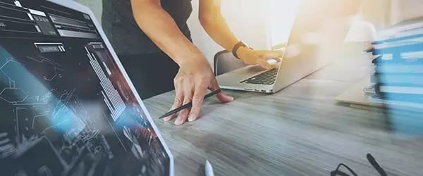 Lance novos produtos rapidamente e adicione canais para se manter à frente da concorrência